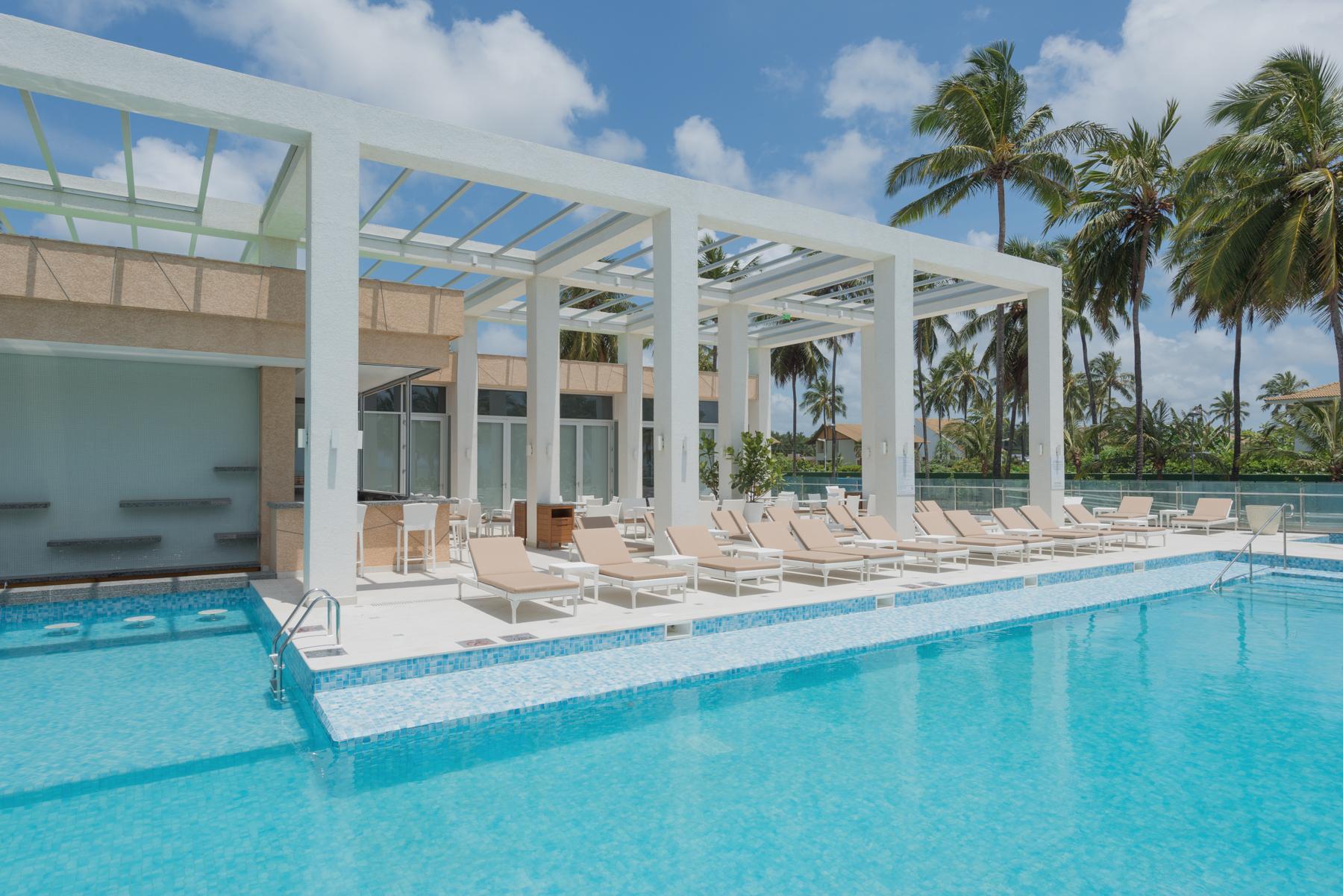 Sheraton Reserva Do Paiva Cabo de Santo Agostinho Exteriér fotografie The swimming pool at the hotel