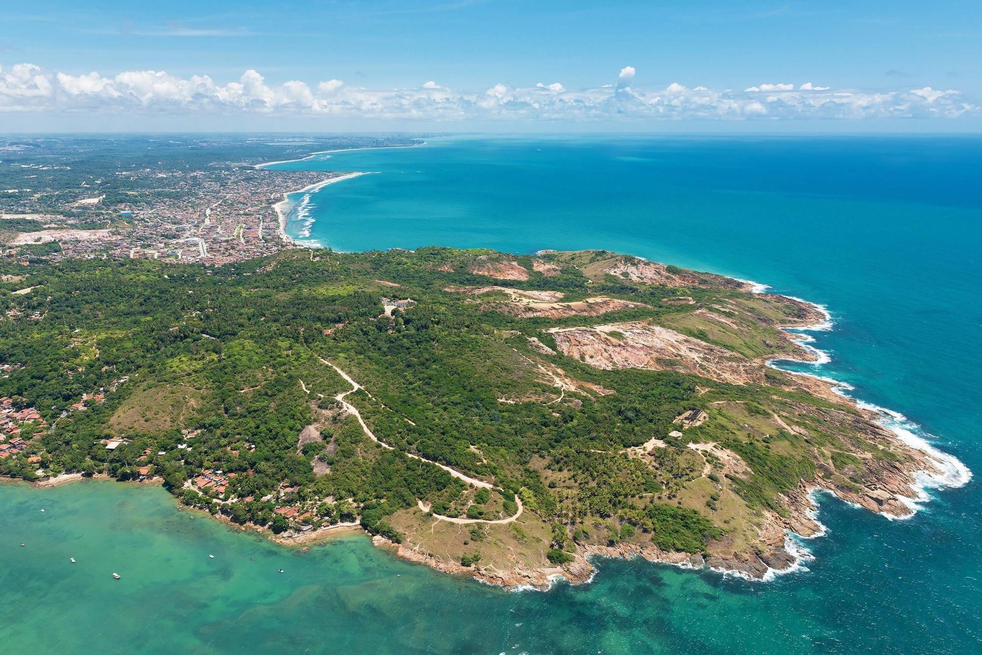 Sheraton Reserva Do Paiva Cabo de Santo Agostinho Exteriér fotografie Aerial view of Cabo Branco